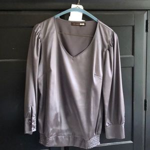The Limited woman’s Blouse. Size Small